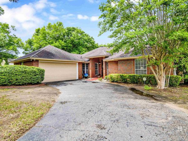107 Virginia Circle, Daphne, AL 36526