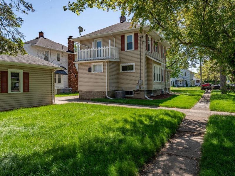 403 E 4th Street, Port Clinton, OH 43452 Photo 39