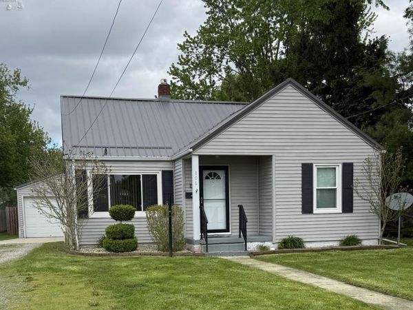 406 W Park, Oak Harbor, OH 43449