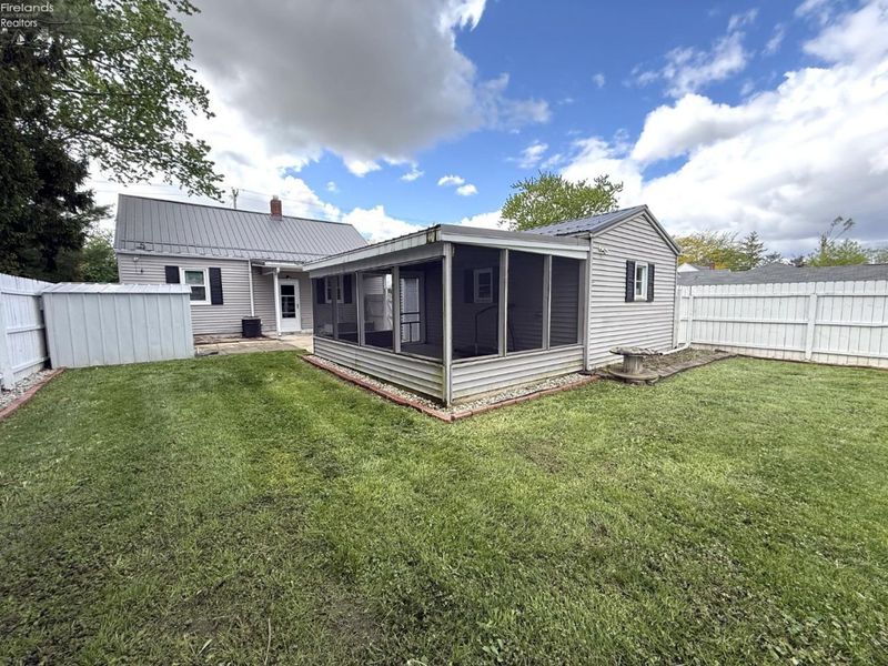 406 W Park, Oak Harbor, OH 43449 Photo 18
