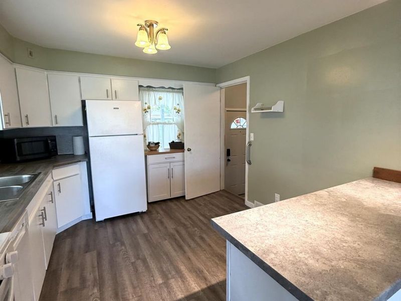 406 W Park, Oak Harbor, OH 43449 Photo 8