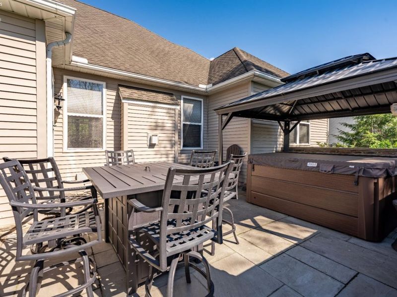 2580 Fairfield Drive, Avon, OH 44011 Photo 6