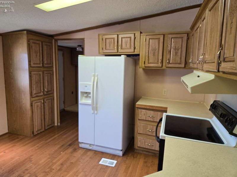 60 N State Route 101, Unit 77, Tiffin, OH 44883 Photo 11