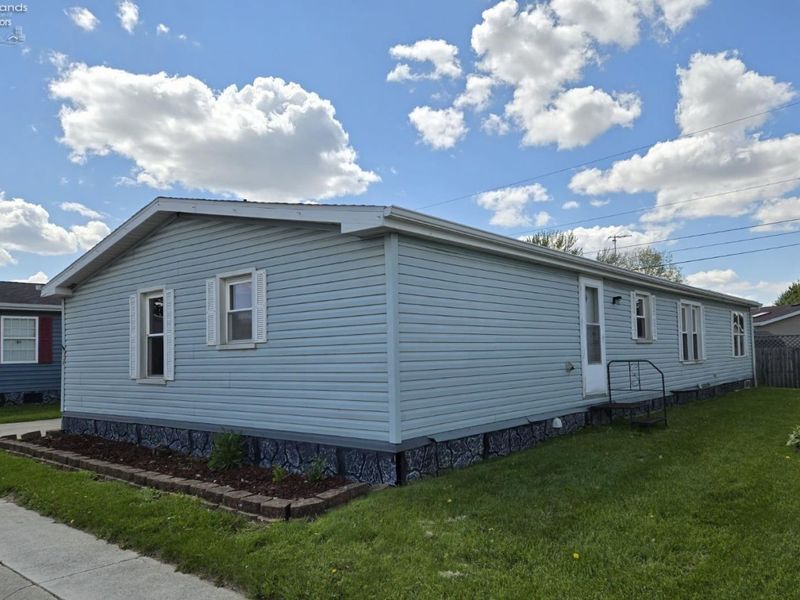 60 N State Route 101, Unit 77, Tiffin, OH 44883 Photo 2