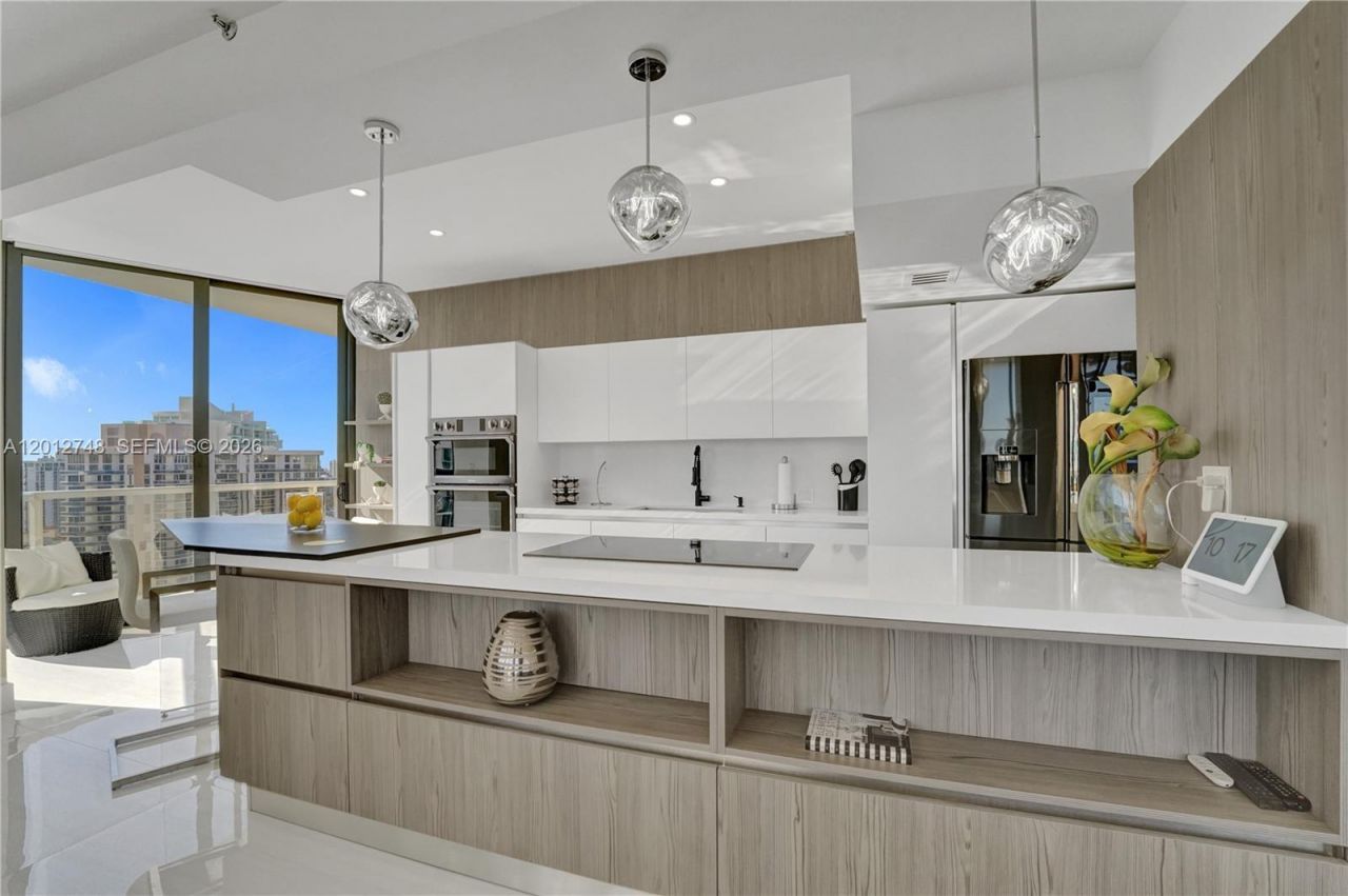 20281 E Country Club Dr, Unit PH14, Aventura, FL 33180 Photo