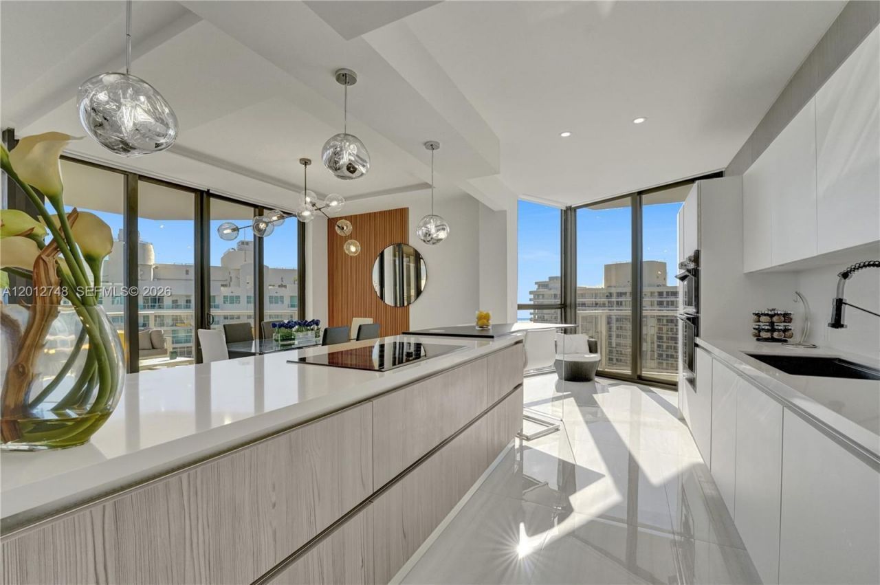 20281 E Country Club Dr, Unit PH14, Aventura, FL 33180 Photo