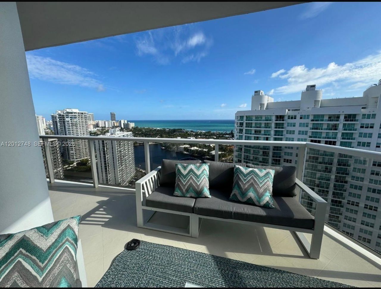 20281 E Country Club Dr, Unit PH14, Aventura, FL 33180 Photo