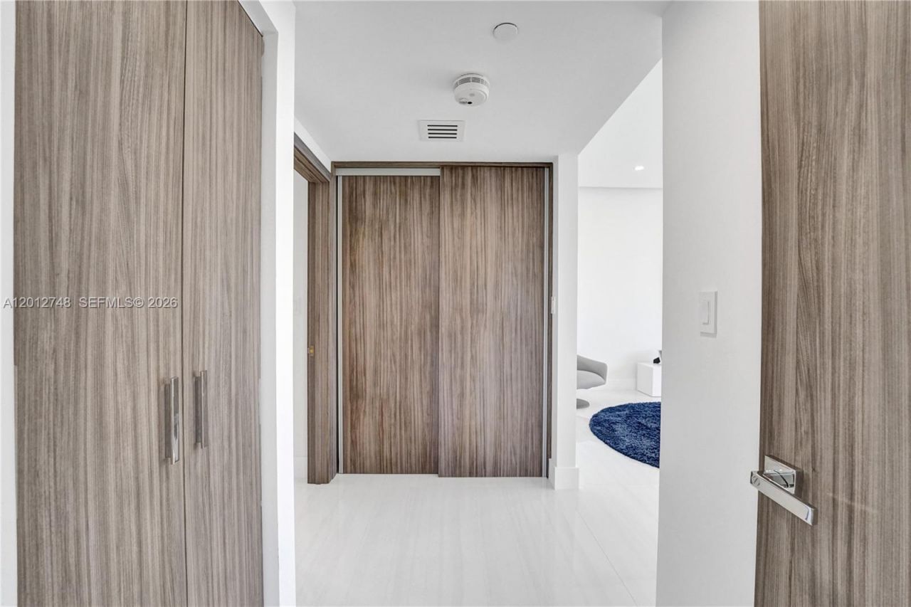 20281 E Country Club Dr, Unit PH14, Aventura, FL 33180 Photo