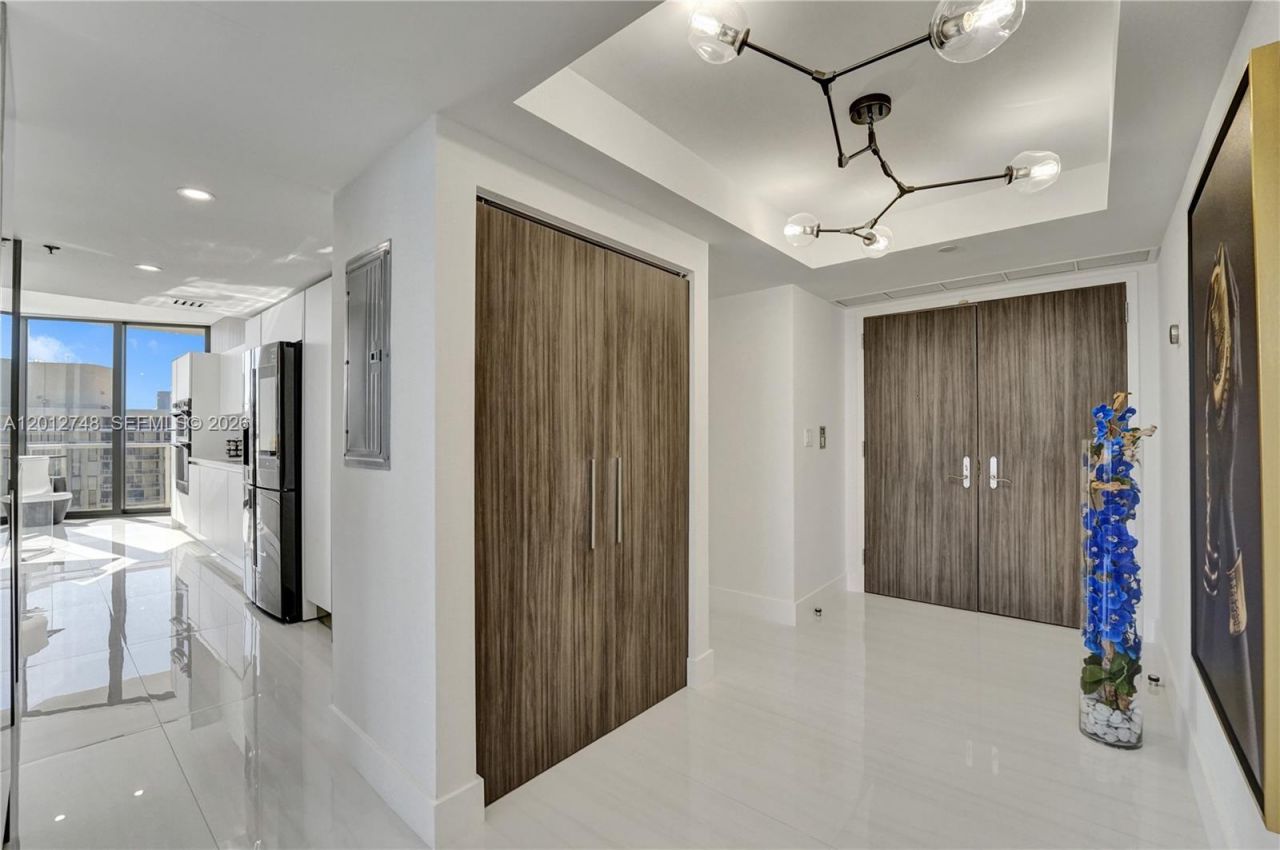 20281 E Country Club Dr, Unit PH14, Aventura, FL 33180 Photo