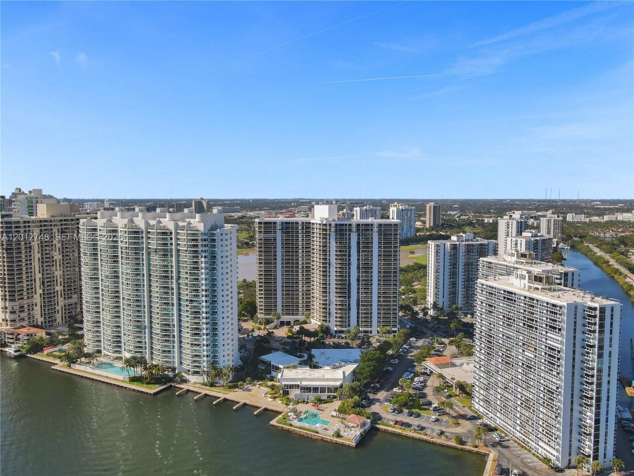 20281 E Country Club Dr, Unit PH14, Aventura, FL 33180 Photo