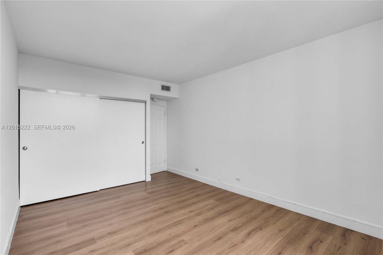 7441 Wayne Ave, Unit 4G, Miami Beach, FL 33141 Photo