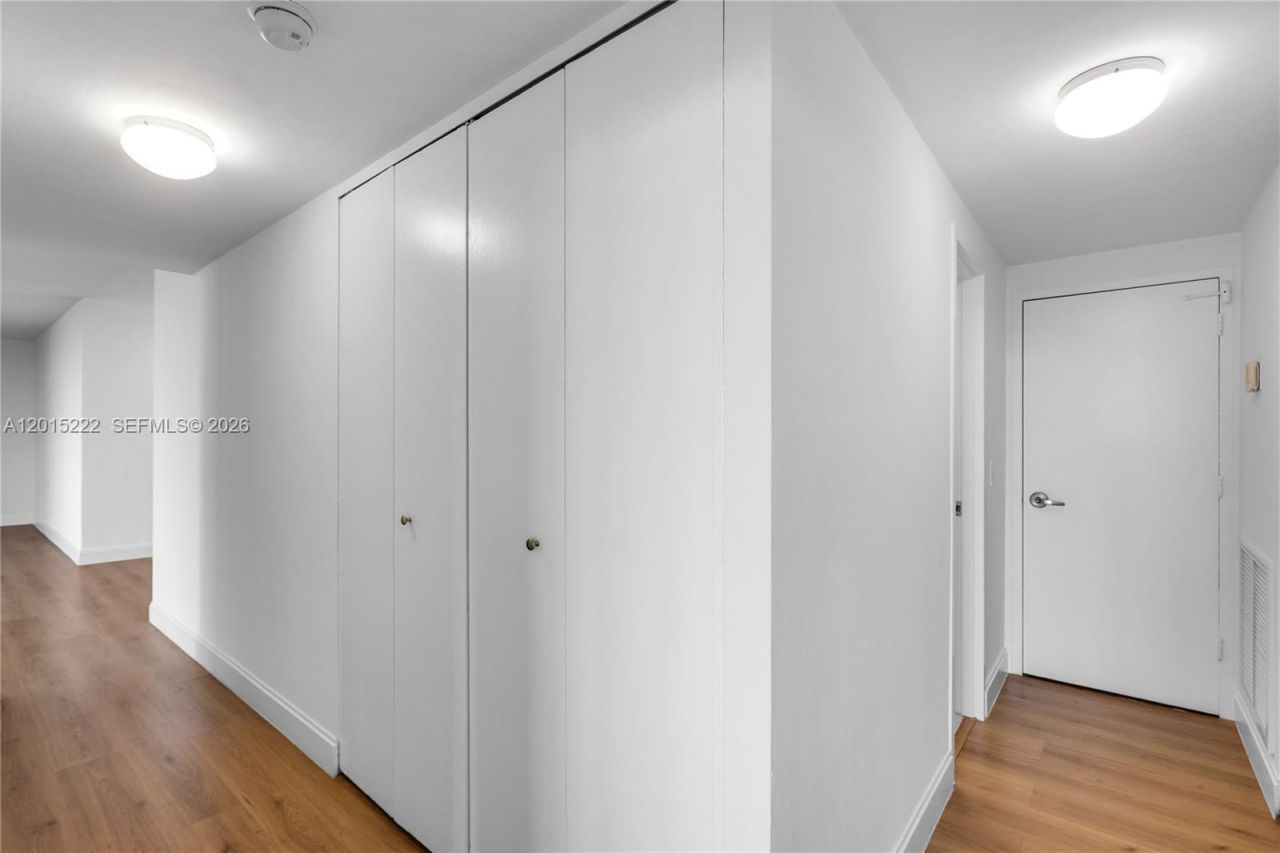 7441 Wayne Ave, Unit 4G, Miami Beach, FL 33141 Photo