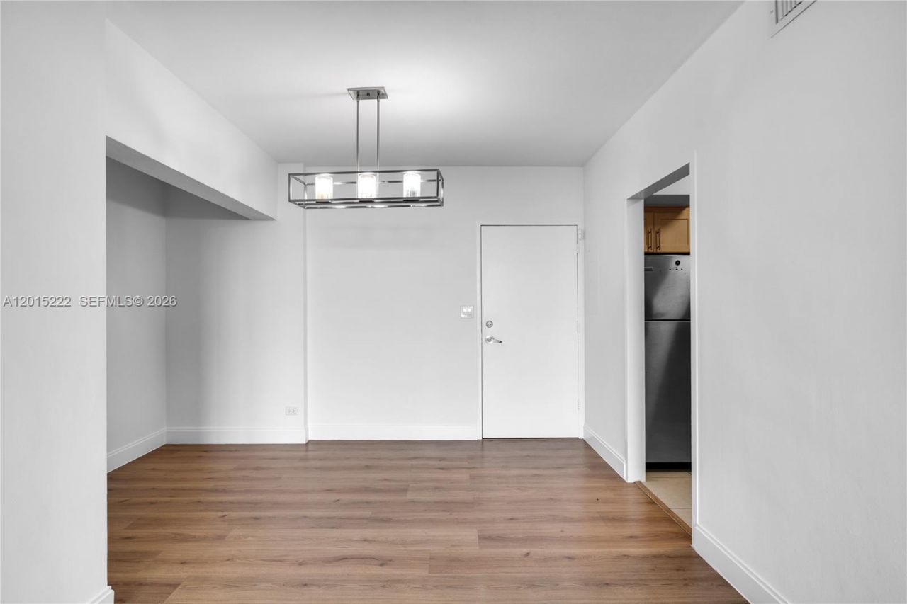 7441 Wayne Ave, Unit 4G, Miami Beach, FL 33141 Photo