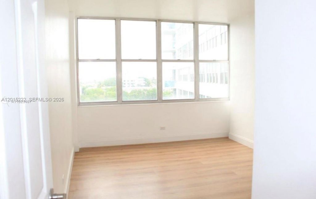 7441 Wayne Ave , Unit 4G, Miami Beach, FL 33141 Photo