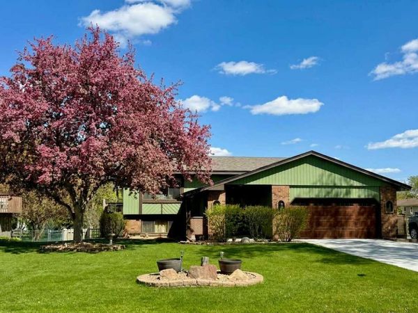10515 Marmon Street NE, Circle Pines, MN 55014