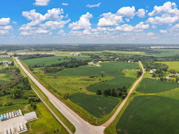 2240 Becker Trail , Faribault, MN 55021