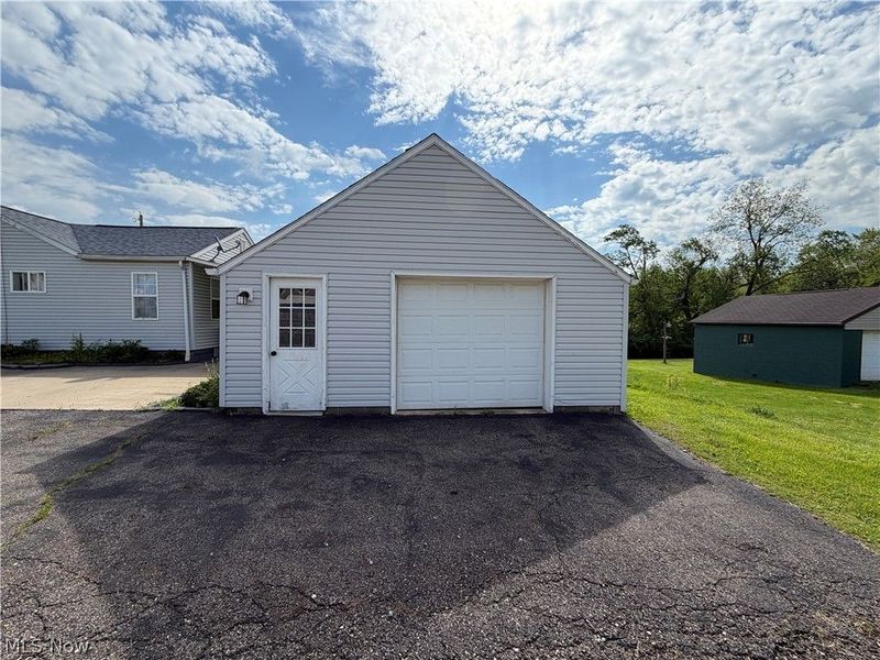 3922 21st Street SW, Canton, OH 44706 Photo 2