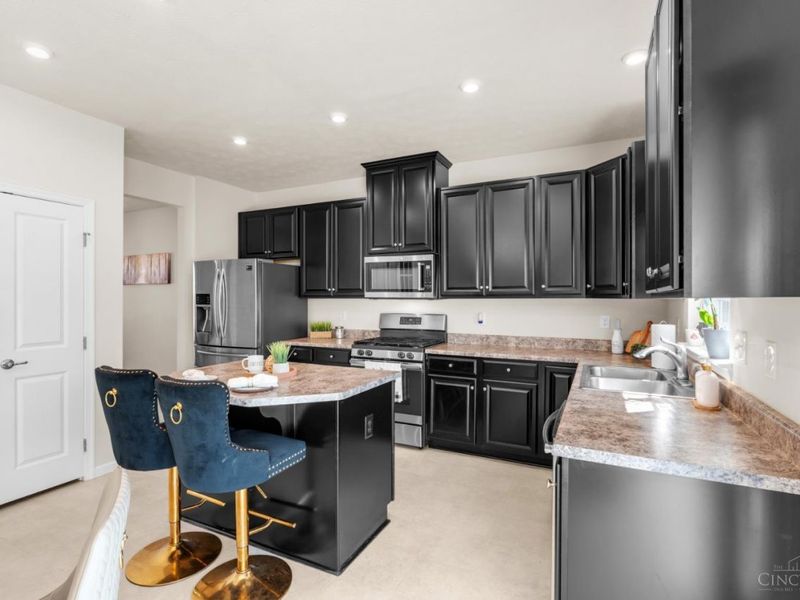 9562 Aspen Brook Court, Springboro, OH 45458 Photo 13