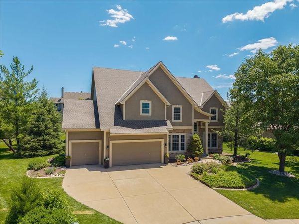 9623 N Crescent Court, Kansas City, MO 64157