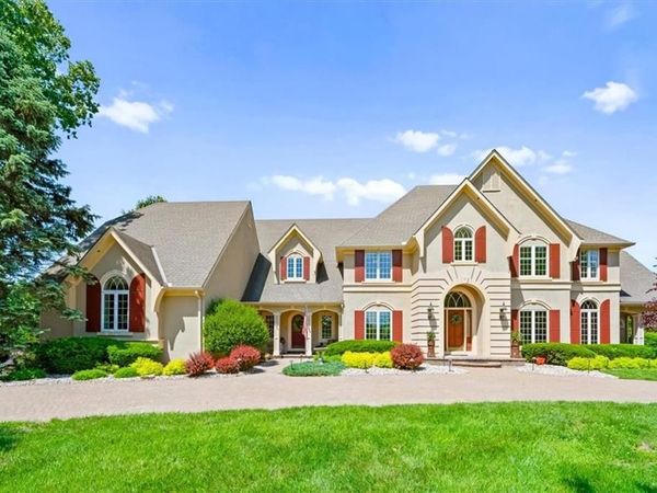 1821 Saunders Road, Blue Springs, MO 64015