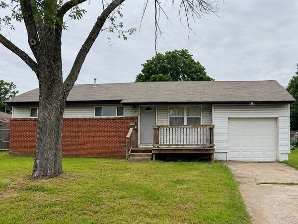 110 N 44th West Avenue, Tulsa, OK 74127