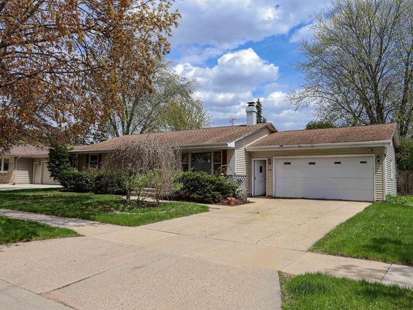 206 MIDPARK DRIVE, Appleton, WI 54915