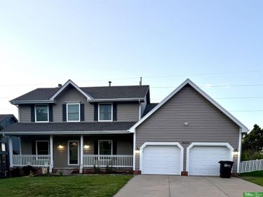 16216 Parker Street , Omaha, NE 68116