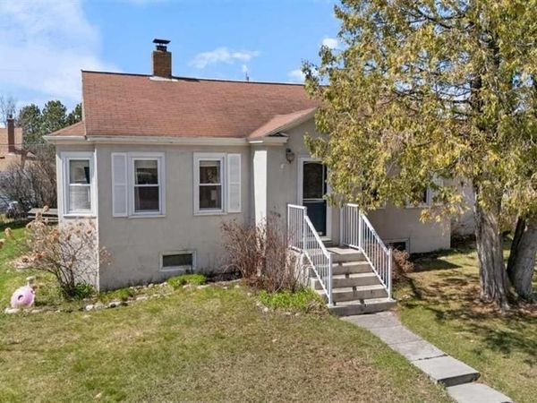 13 Fourth Avenue , Soudan, MN 55782