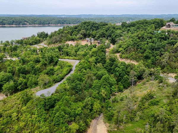 Lot 25 Stone Bridge Drive, Dandridge, TN 37725