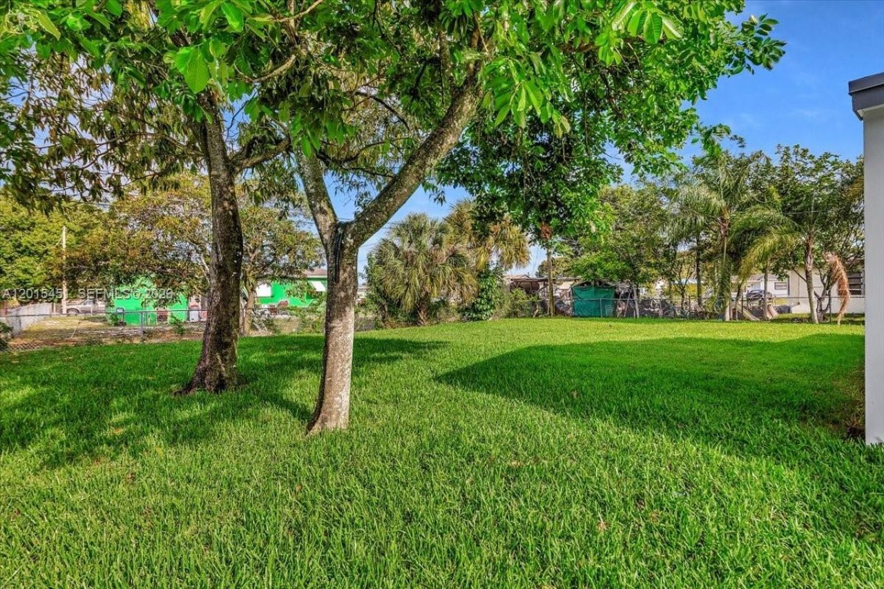 20930 NW 30th Ct, Miami Gardens, FL 33056 Photo