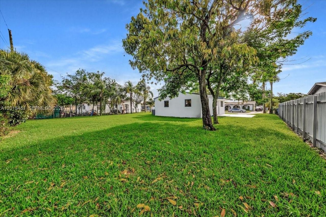 20930 NW 30th Ct, Miami Gardens, FL 33056 Photo