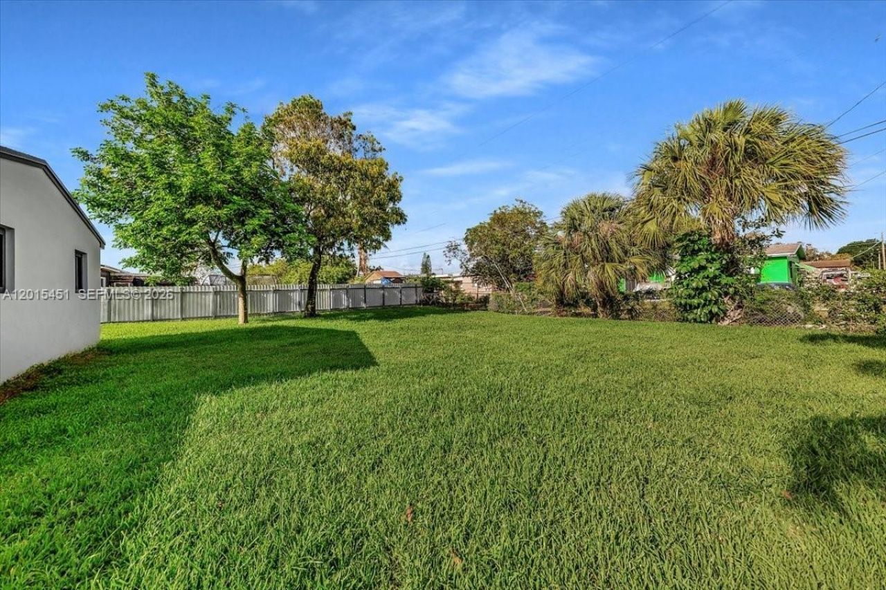 20930 NW 30th Ct, Miami Gardens, FL 33056 Photo