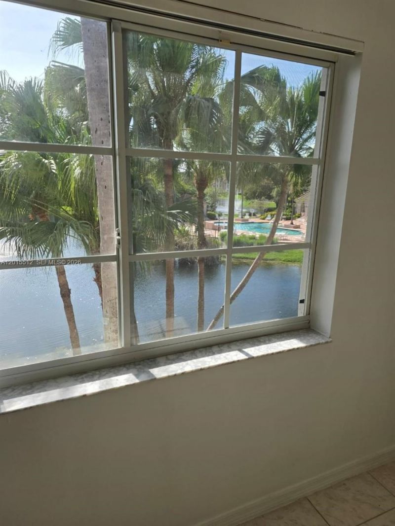 12118 Saint Andrews Pl , Unit 304, Miramar, FL 33025 Photo