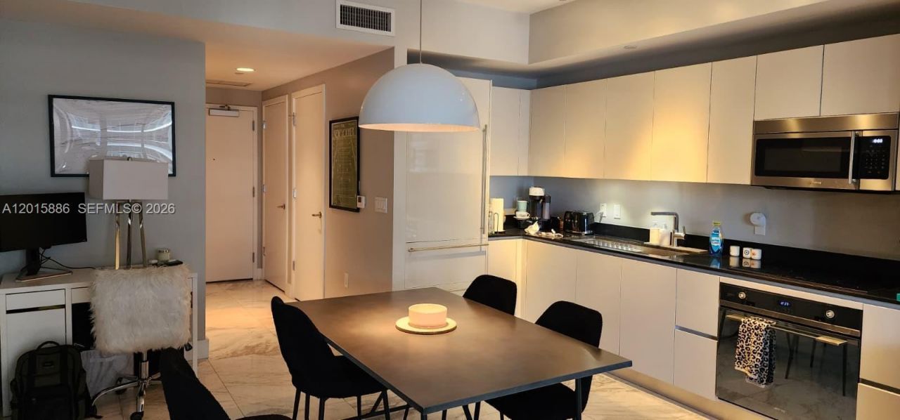 1010 Brickell Ave , Unit 4208, Miami, FL 33131 Photo