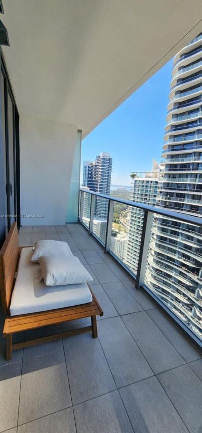 1010 Brickell Ave , Unit 4208, Miami, FL 33131 Photo