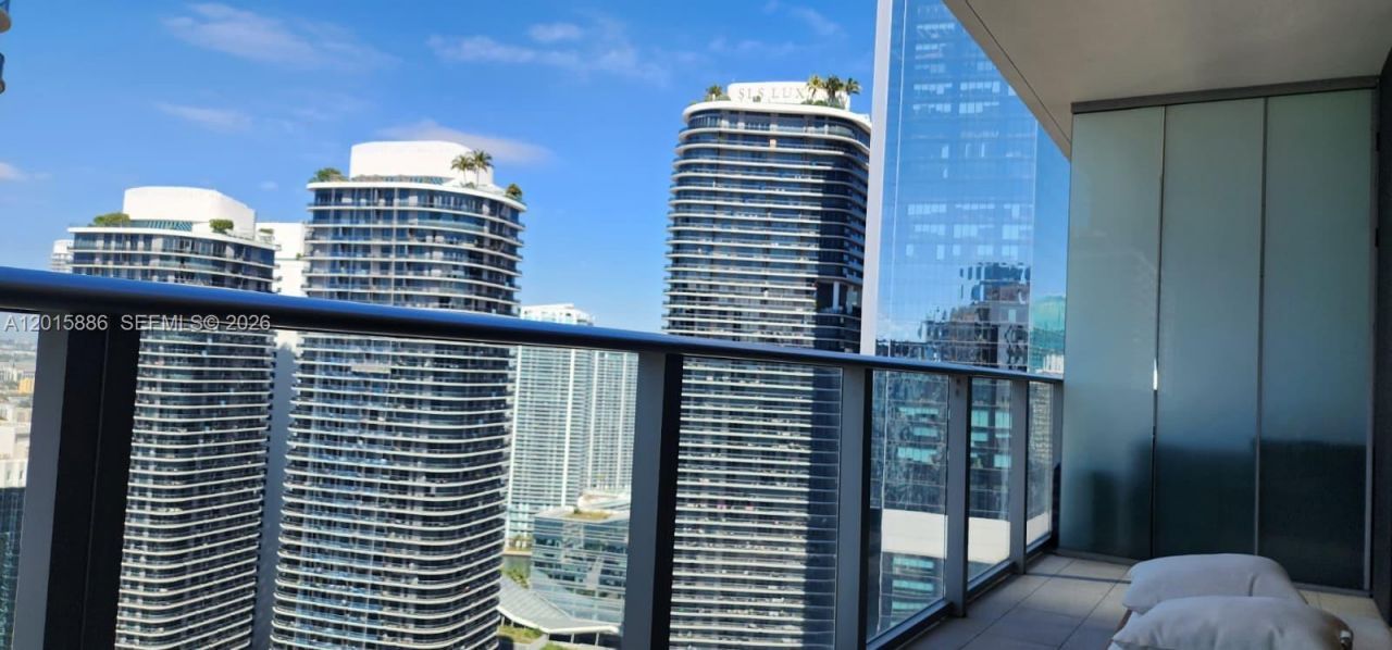 1010 Brickell Ave , Unit 4208, Miami, FL 33131 Photo