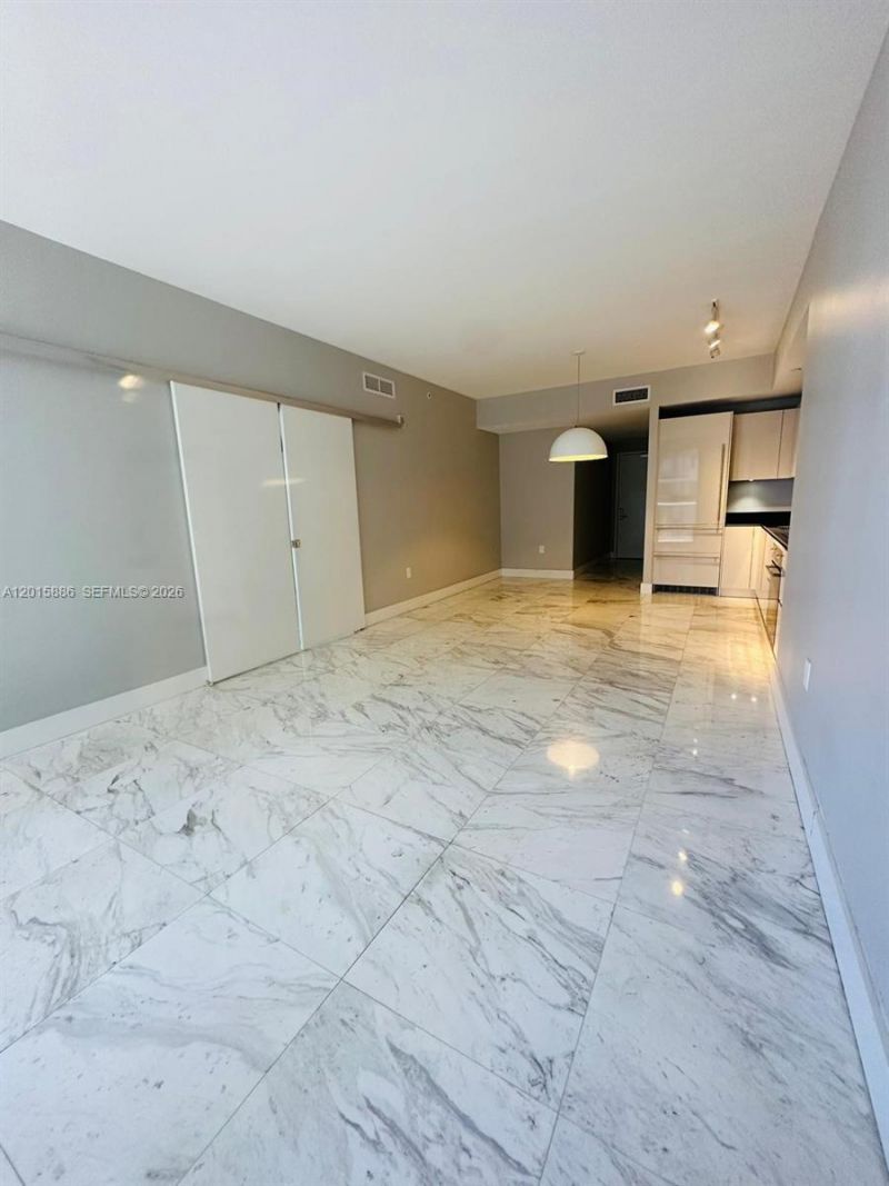 1010 Brickell Ave , Unit 4208, Miami, FL 33131 Photo