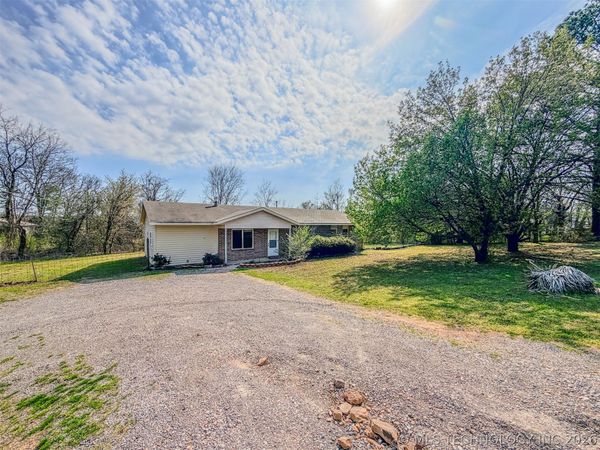 15721 W Clyde Maher , Tahlequah, OK 74464