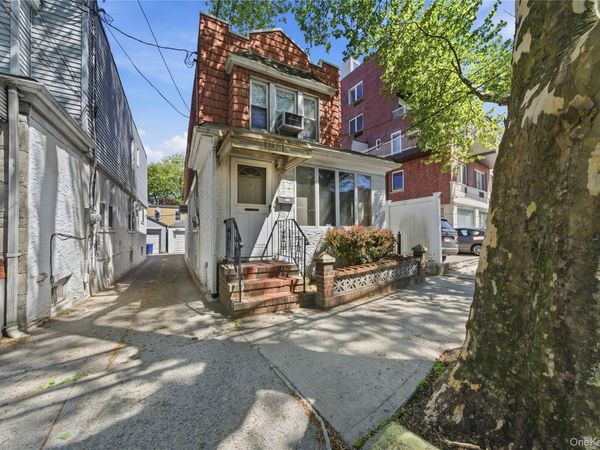 66-71 70th Street , Middle Village, NY 11379
