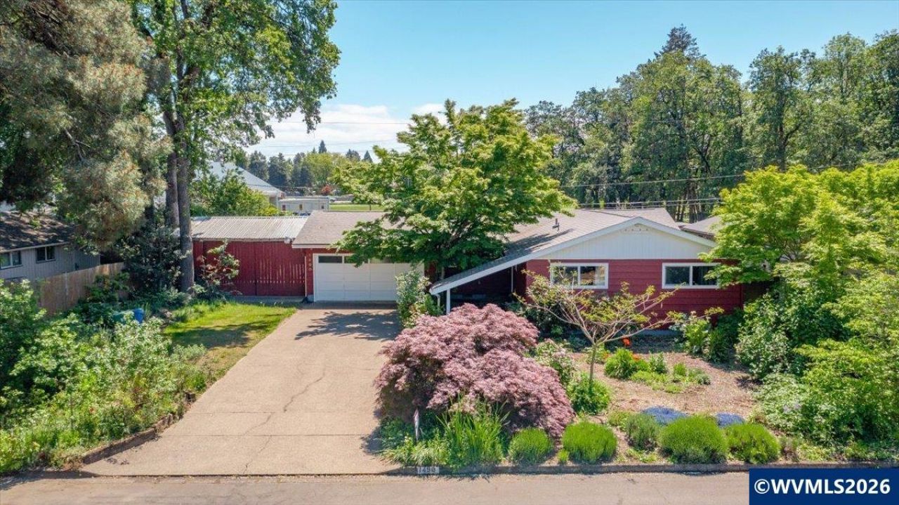 1490 Acacia Av, Eugene, OR 97408 Main Photo