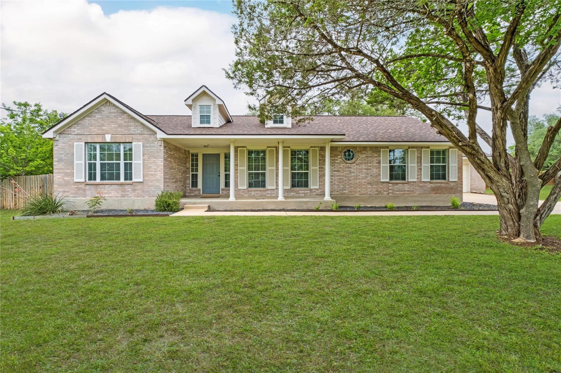 9104 Elm Creek Cv, Austin, TX 78736 Main Photo