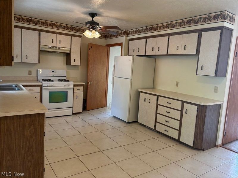 3000 Lost Nation Road, Willoughby, OH 44094 Photo 3