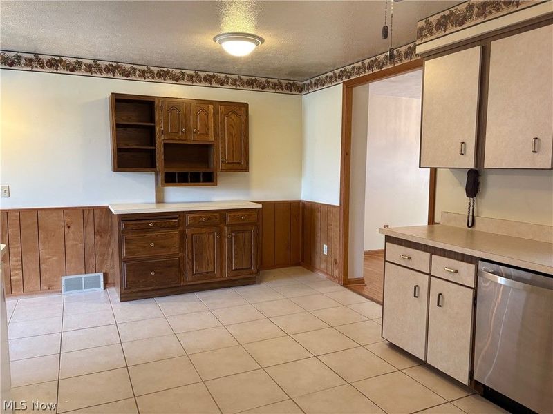 3000 Lost Nation Road, Willoughby, OH 44094 Photo 4