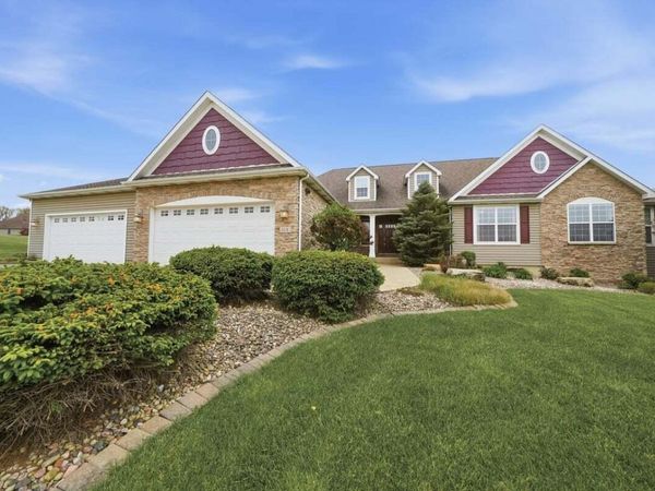 118 Windridge Road , Valparaiso, IN 46385