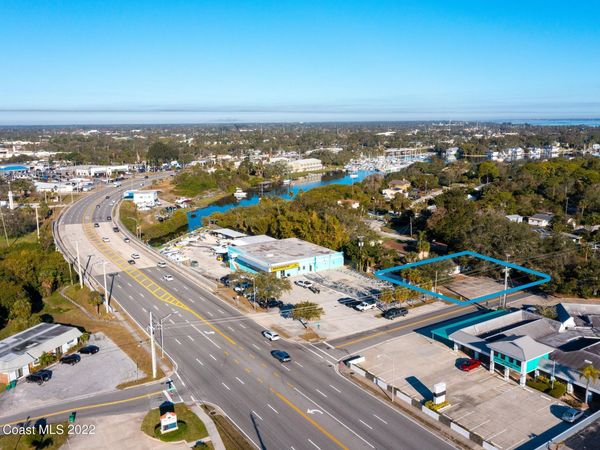 690 Thomas Barbour Drive , Melbourne, FL 32935