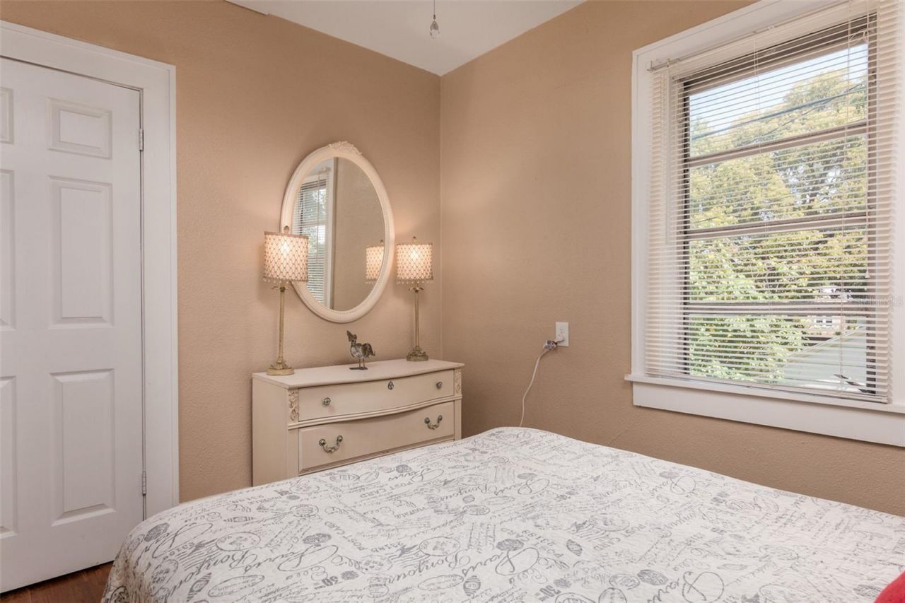 3655 N 1st (upper Unit) Avenue, Saint Petersburg, FL 33713 Photo