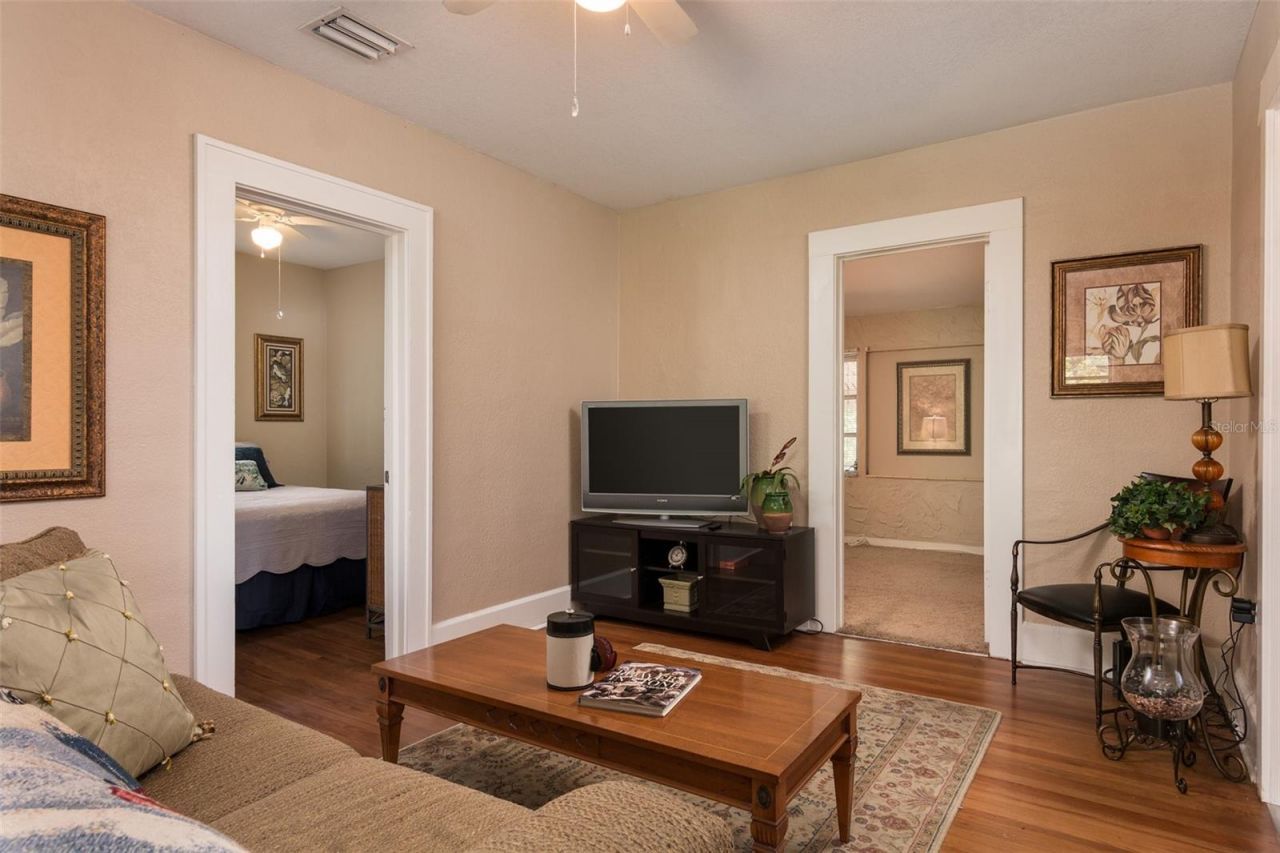 3655 N 1st (upper Unit) Avenue, Saint Petersburg, FL 33713 Photo