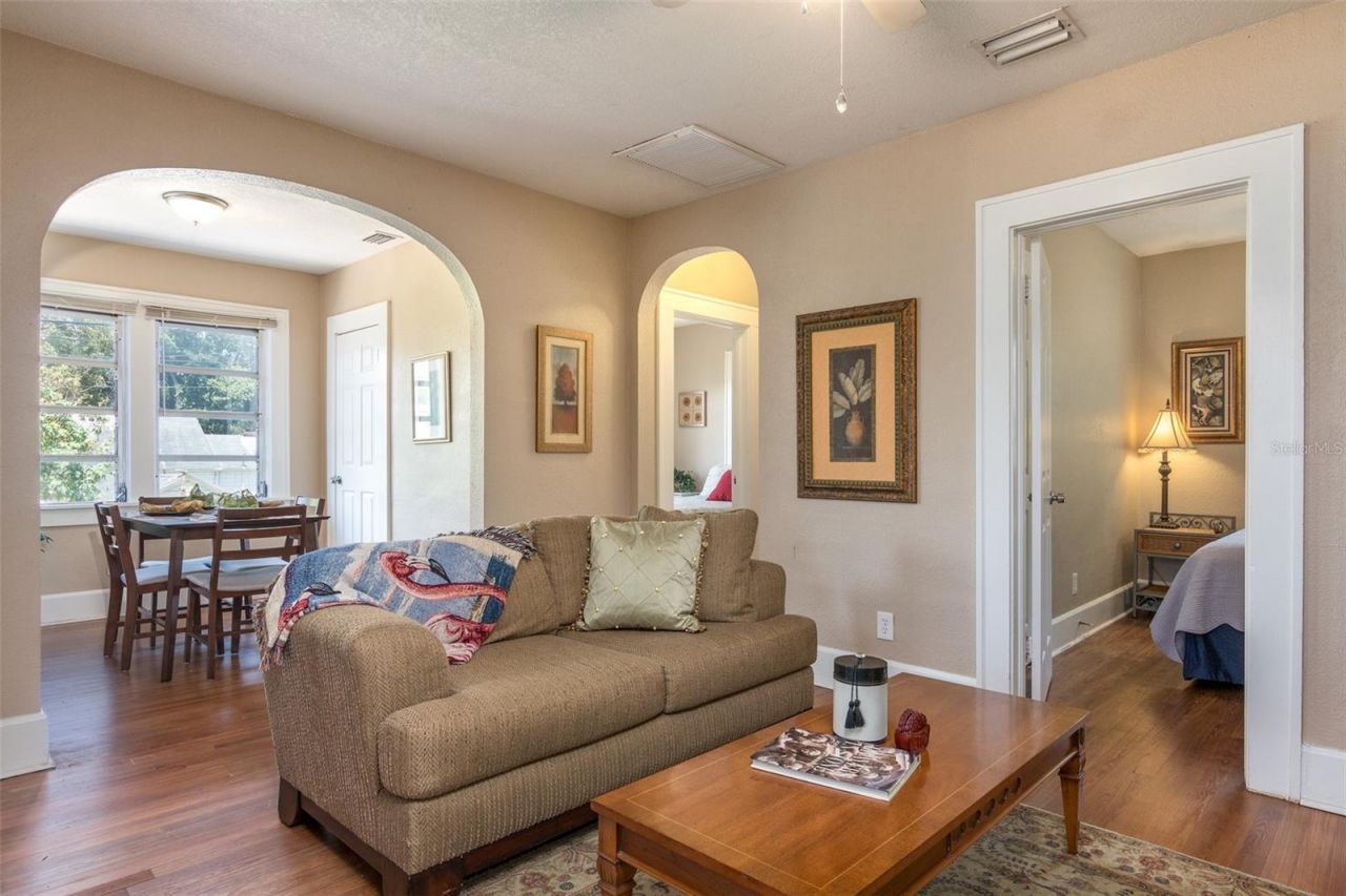 3655 N 1st (upper Unit) Avenue, Saint Petersburg, FL 33713 Photo