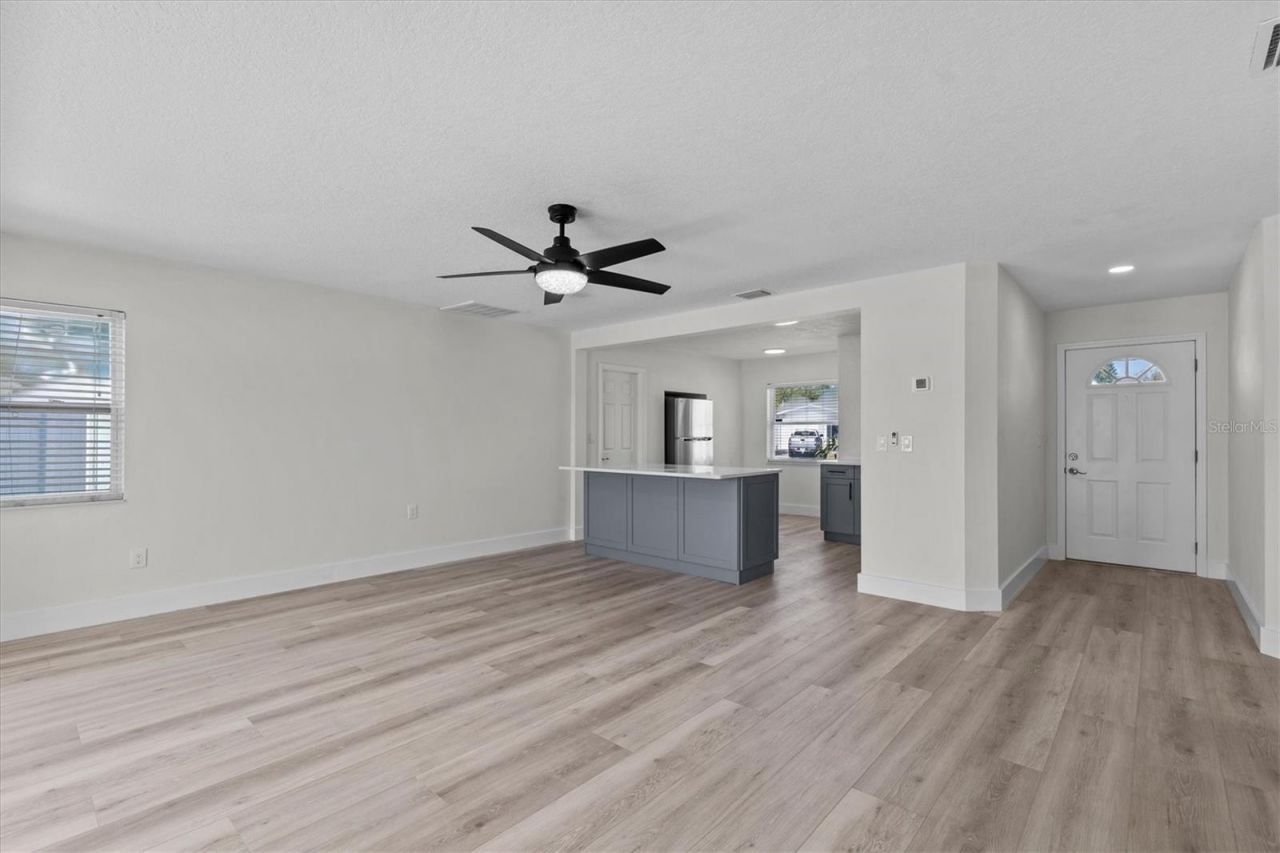 310 Westwinds Drive, Palm Harbor, FL 34683 Photo