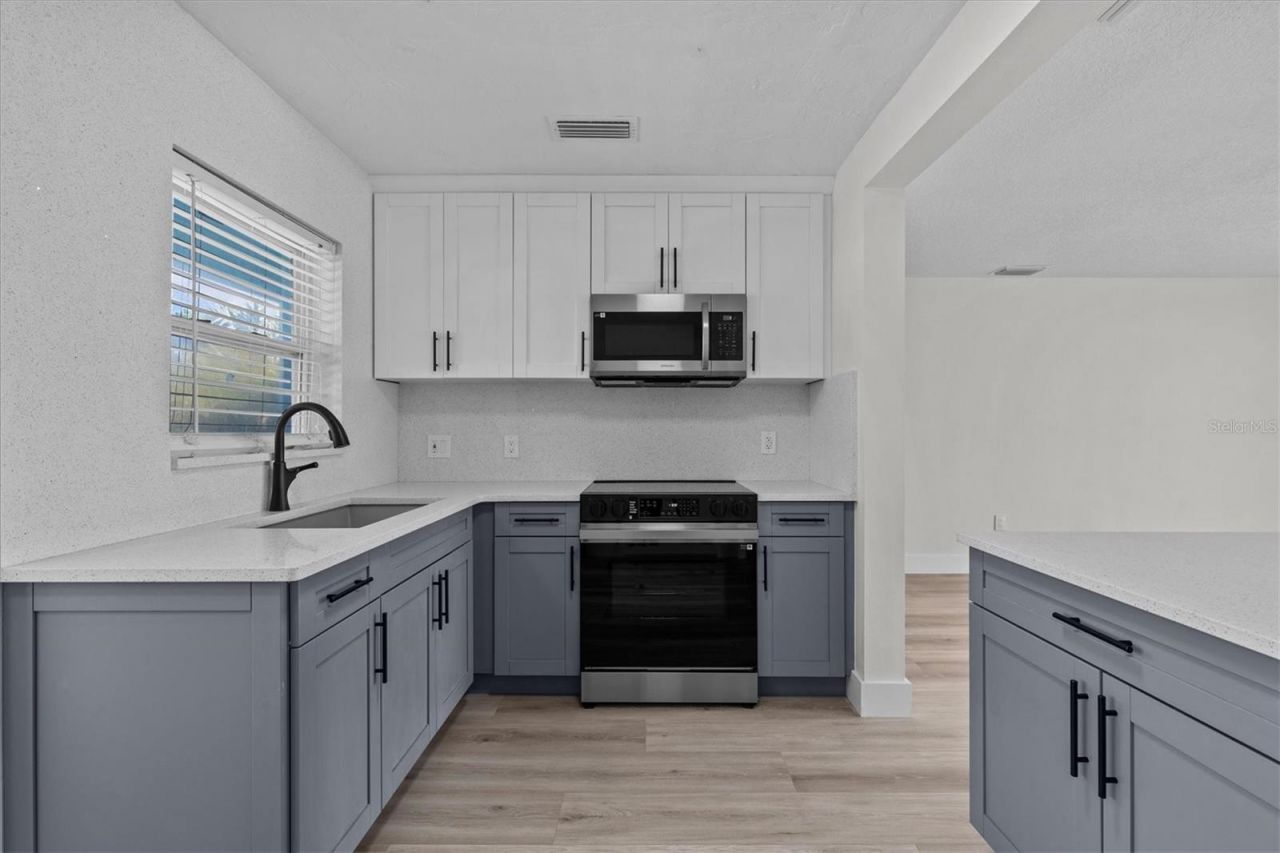 310 Westwinds Drive, Palm Harbor, FL 34683 Photo